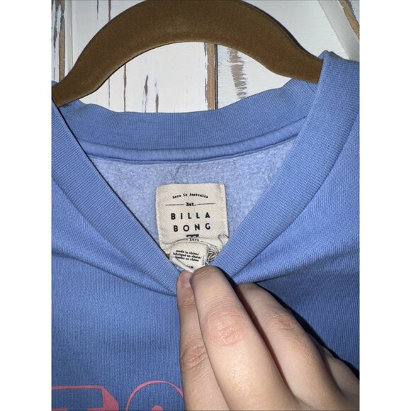 Billabong Women Hey Gday Cropped Crewneck Sweatshirt Small “stoked” Blue Pink - Picture 8 of 9
